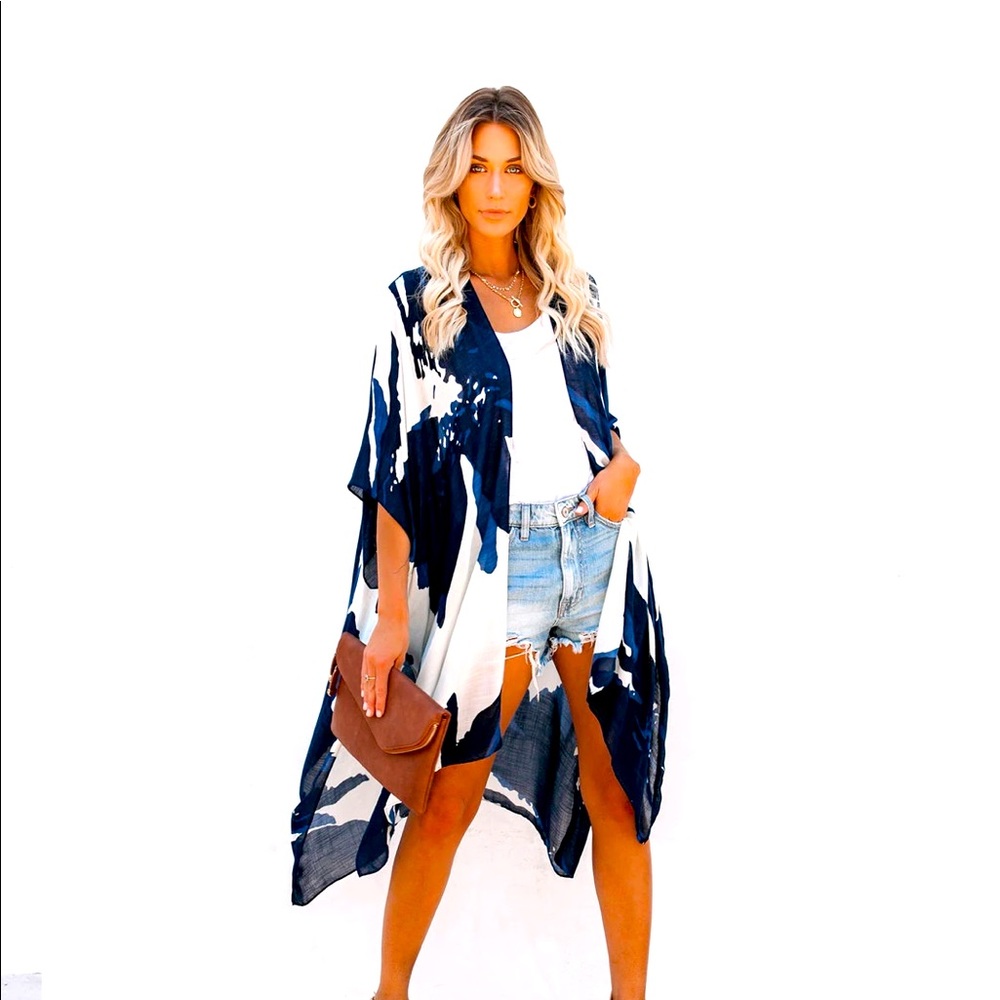 NWOT VICI morning glory Kimono